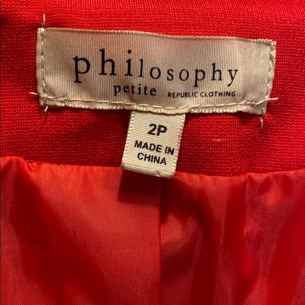 Red coat - Picture 3 of 3